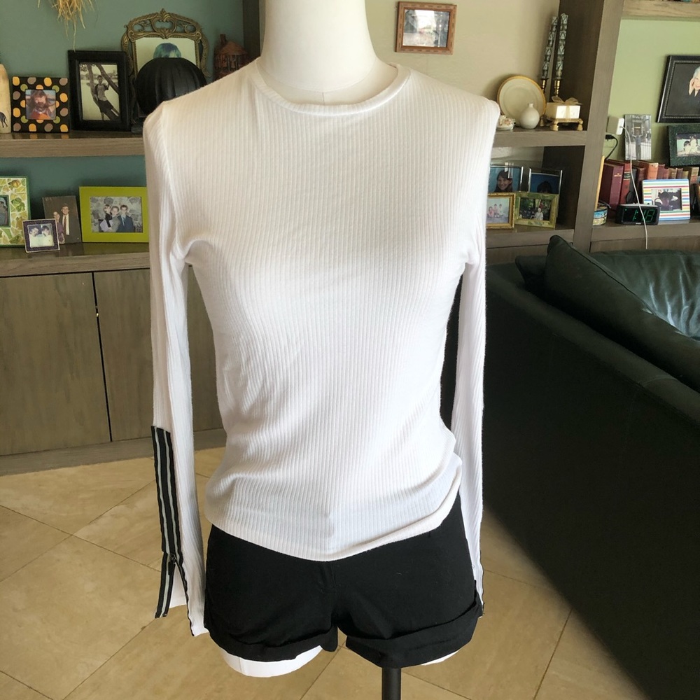 LF Emma and Sam white top with zippers on sleeves
